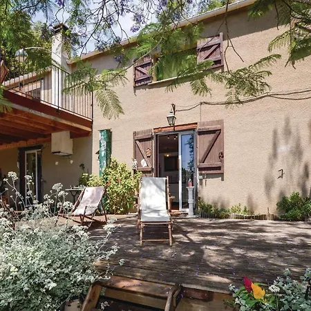 Apartman Awesome In W/ Wifi And 2 Bedrooms Sollacaro
