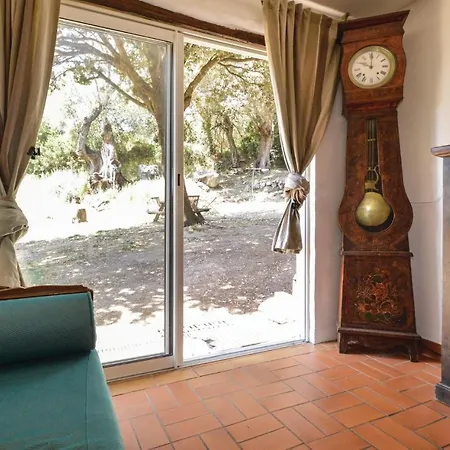 Awesome In W/ Wifi And 2 Bedrooms Apartman *