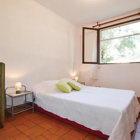 Apartman Awesome In W/ Wifi And 2 Bedrooms *